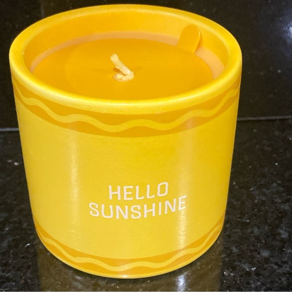Crayola Fresh Bamboo Scent “Hello Sunshine”6.3-oz. Candle Jar- Yellow - Picture 2 of 8